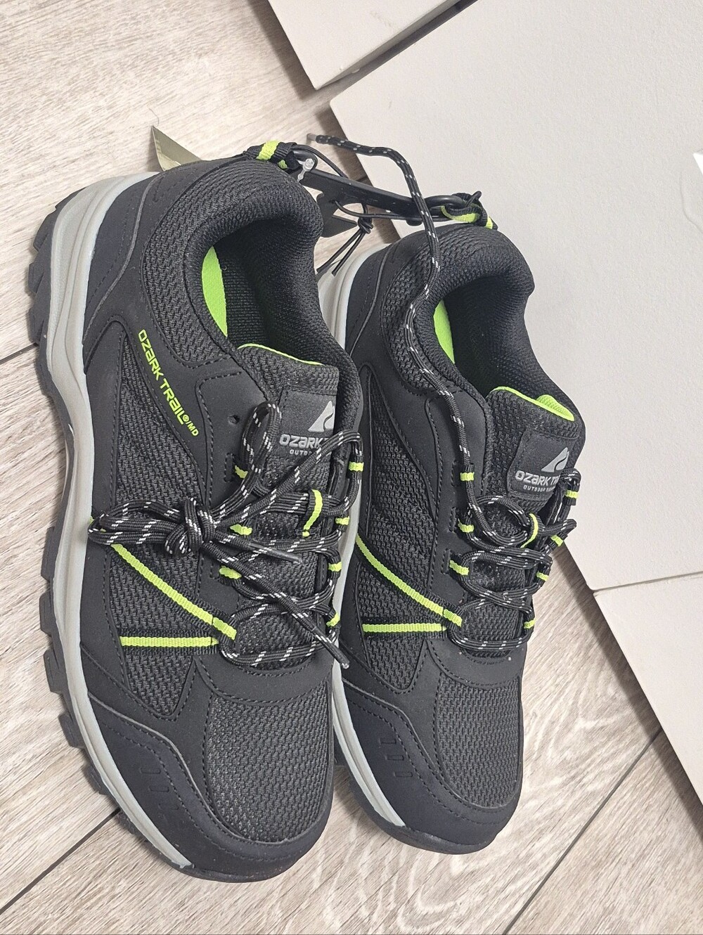 Ozark Trail Mens Hiking Shoes Black & Green Low Top Leather Mesh Hikers Sz 9&10